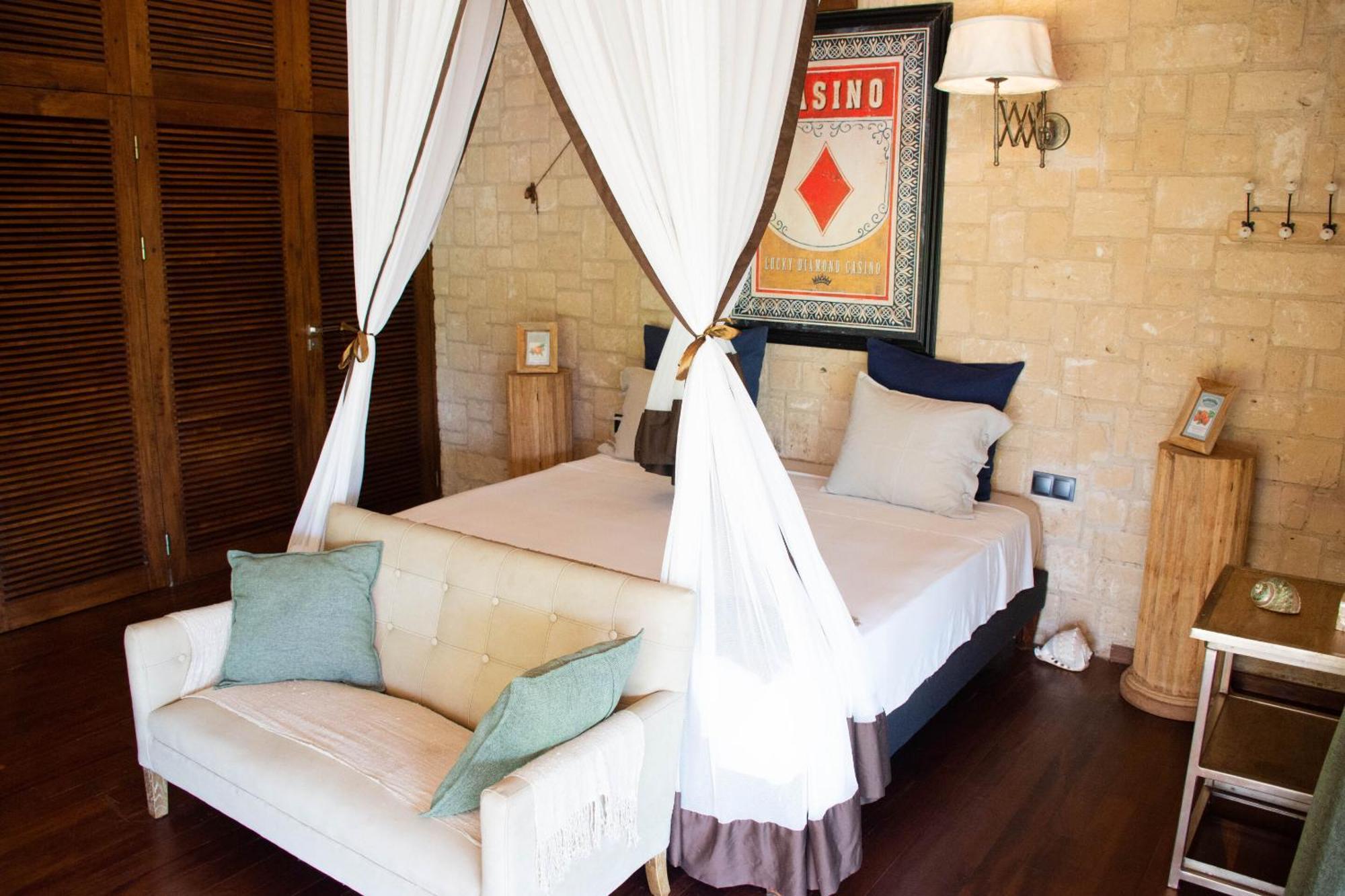 Bed and Breakfast Demeure De La Compagnie Generale Des Huiles Precieuses Ifaty Zimmer foto