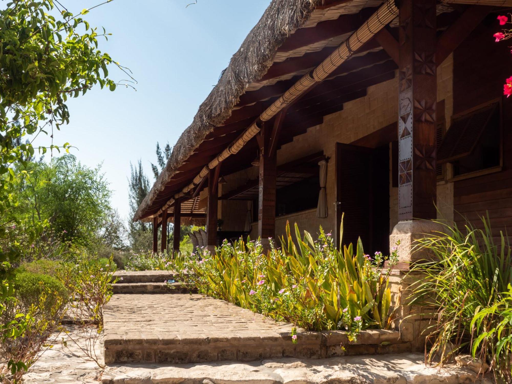 Bed and Breakfast Demeure De La Compagnie Generale Des Huiles Precieuses Ifaty Exterior foto
